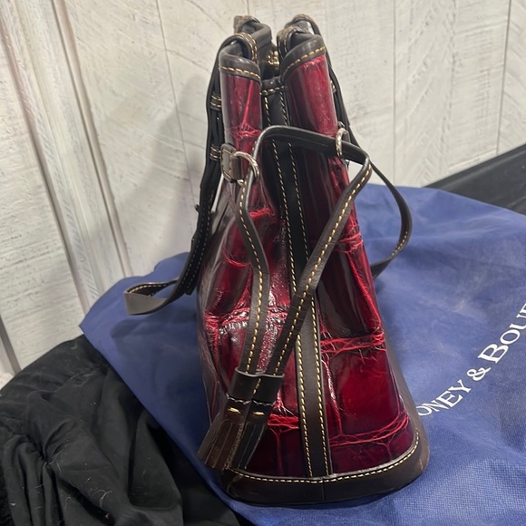 Dooney & Bourke Maroon Wine Crocodile Textured Bag with Mini Wallet Pouch - Picture 6 of 14